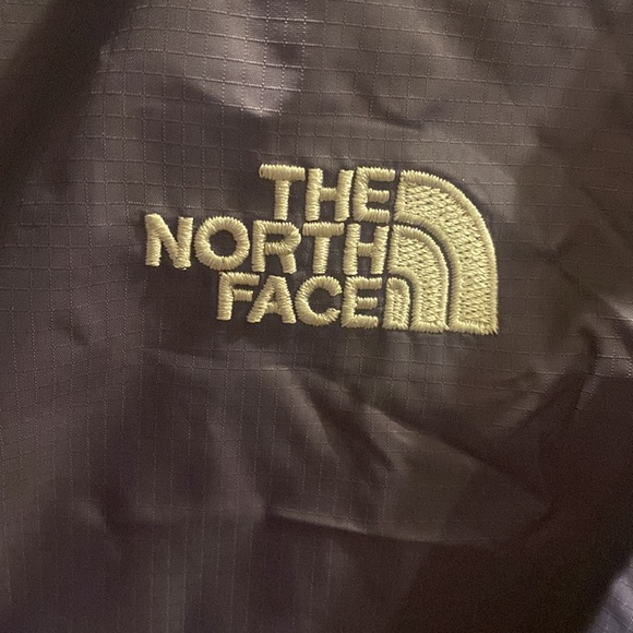 The North Face rain coat! - Picture 2 of 3